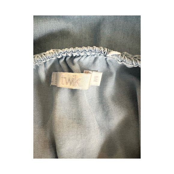 Simons Twik Light Blue Ruffled Top - Picture 6 of 7